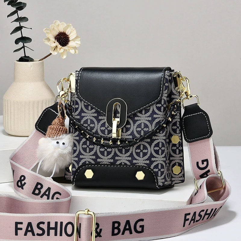 Versatile Simple Crossbody Bag