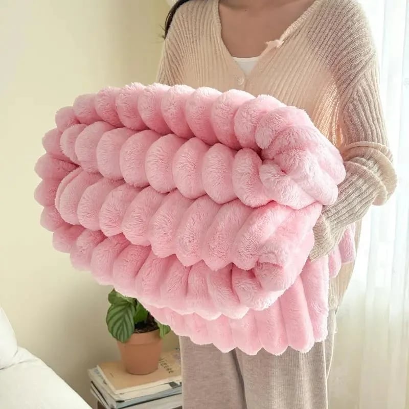 🛏️Thickened Rabbit Plush Velvet Cover Blanket🍂Wrap up in Ultimate Comfort